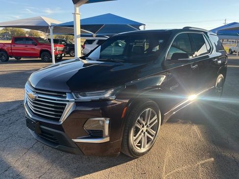 Used 2023 Chevrolet Traverse High Country w/ LPO, Floor Liner Package image 1