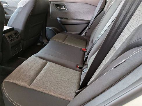 Used 2021 Nissan Rogue SV FWD image 17