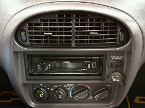 Used 2002 Chrysler Prowler RWD image 28