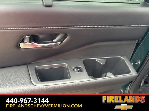 Used 2024 Nissan Pathfinder SL image 40