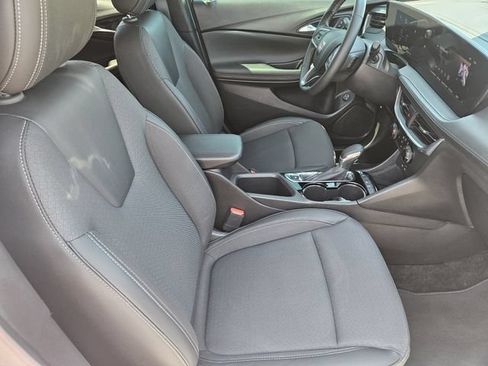 Used 2025 Buick Encore GX Preferred FWD image 14