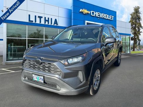 Used 2019 Toyota RAV4 LE w/ All Weather Liner Package AWD/4WD image 1
