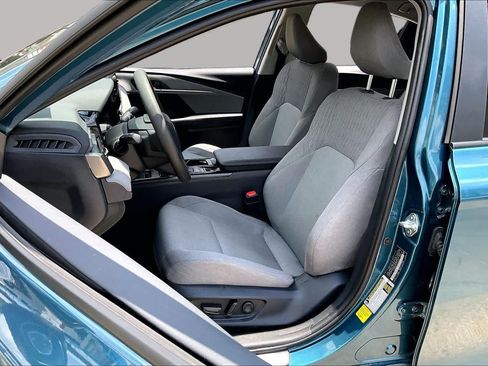 Used 2026 Toyota Camry LE w/ Convenience Package FWD image 8