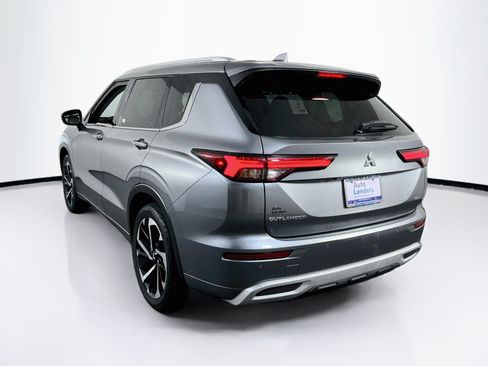 Used 2023 Mitsubishi Outlander SEL AWD/4WD image 7