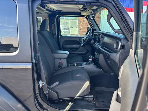 Used 2023 Jeep Wrangler Sport image 14