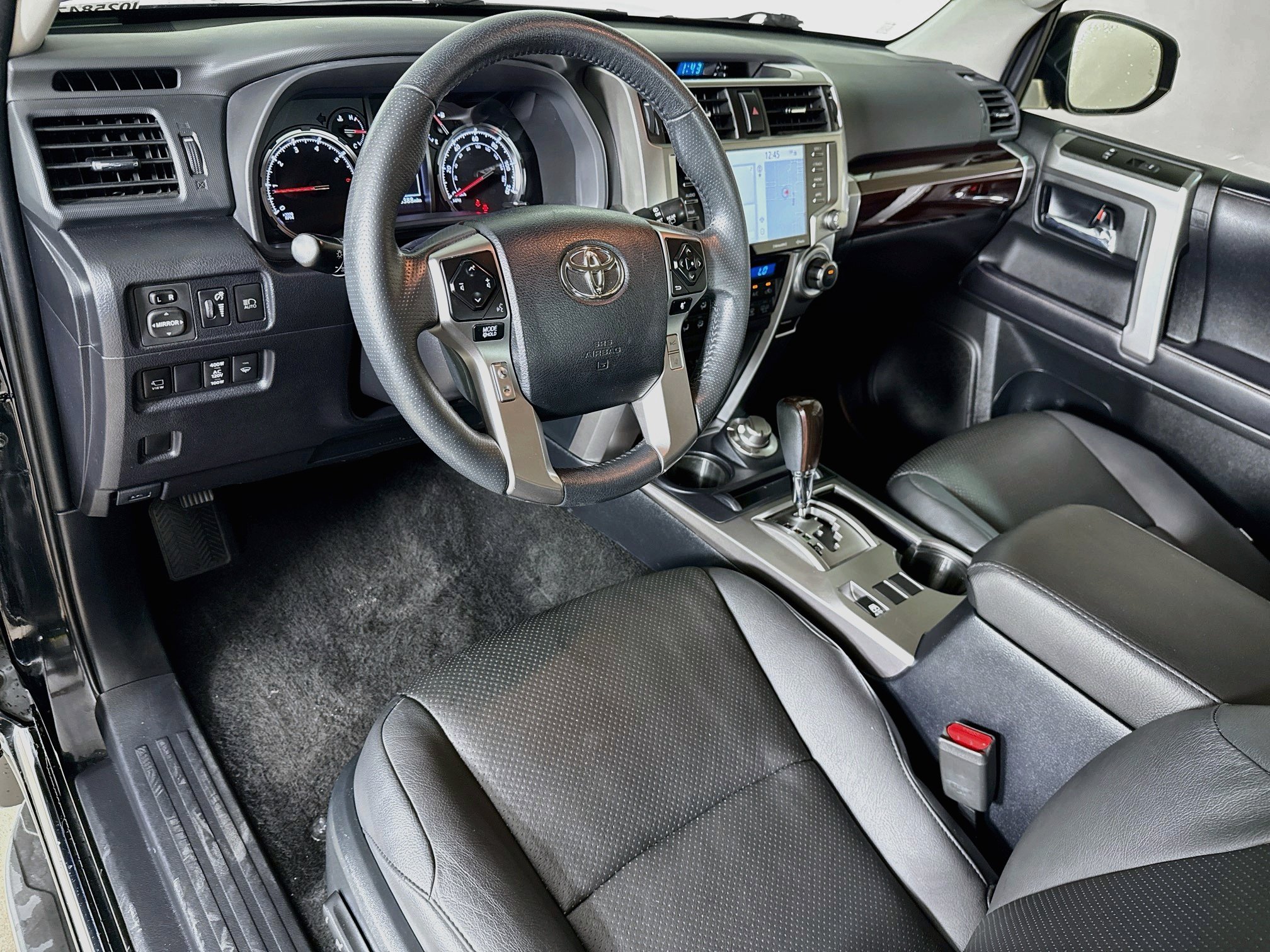 Used 2022 Toyota 4Runner Limited AWD/4WD image 8