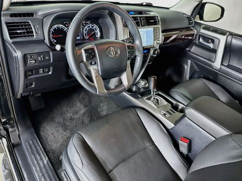 Used 2022 Toyota 4Runner Limited AWD/4WD image 8