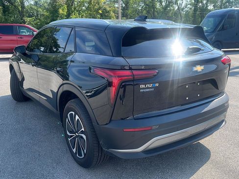 Used 2024 Chevrolet Blazer EV LT AWD/4WD image 6