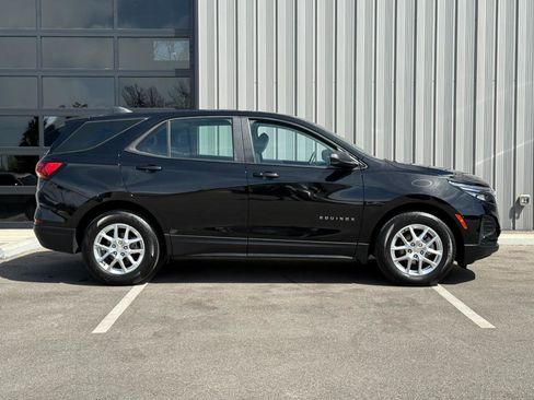 Used 2024 Chevrolet Equinox LS image 4