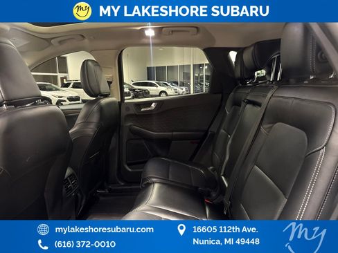 Used 2020 Ford Escape Titanium AWD/4WD image 26