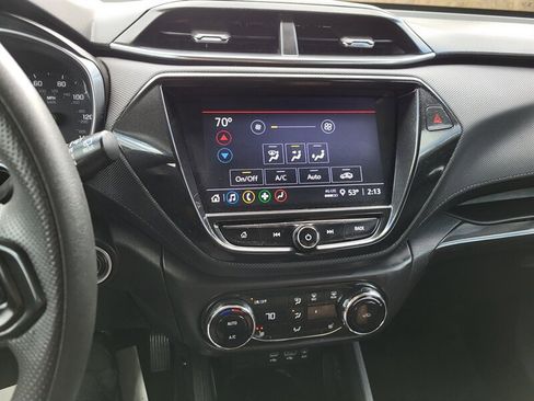 Used 2021 Chevrolet TrailBlazer LT w/ Convenience Package FWD image 13