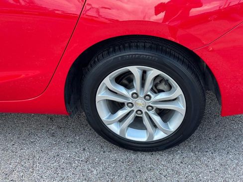 Used 2019 Chevrolet Cruze LS w/ LS Convenience Package FWD image 9