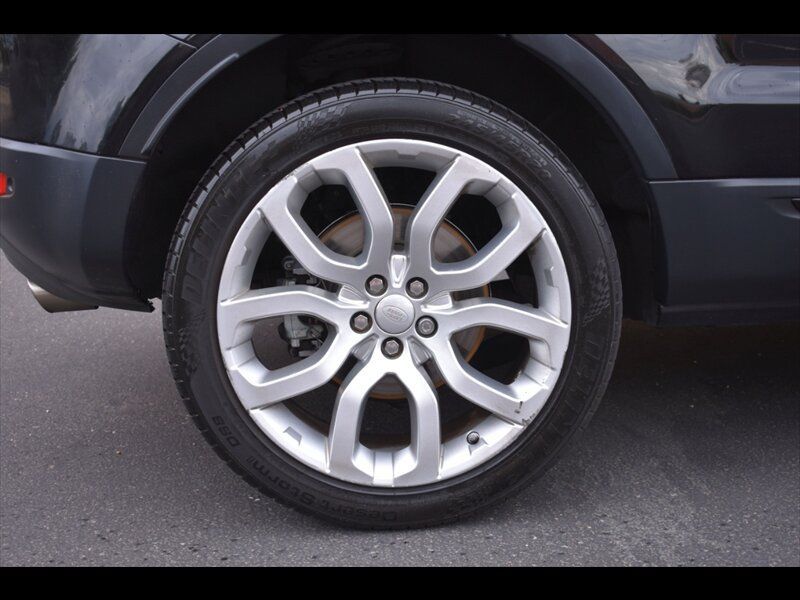 Used 2019 Land Rover Range Rover Evoque SE Premium AWD/4WD image 38