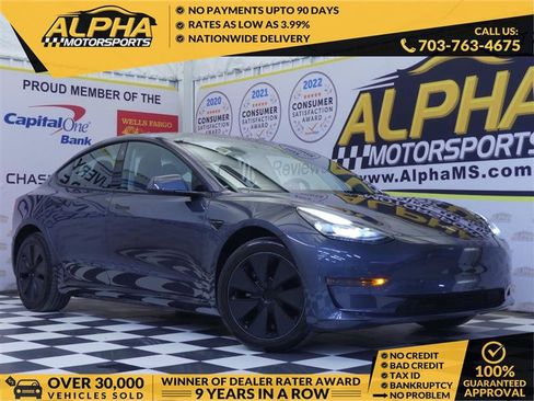 Used 2023 Tesla Model 3 Standard Range RWD image 1