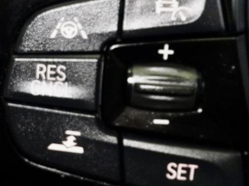 Used 2018 BMW 540i image 35