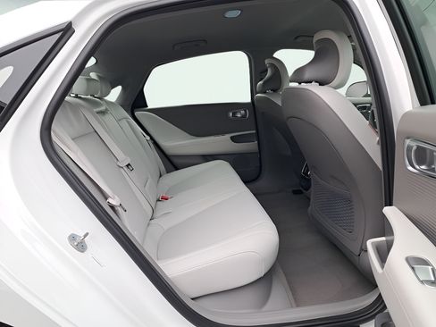 New 2025 Hyundai Ioniq 6 SEL AWD/4WD image 15