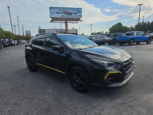 Used 2025 Subaru Crosstrek 2.5i Sport AWD/4WD image 2
