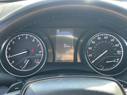 Used 2024 Toyota Camry SE image 7