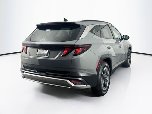 Used 2025 Hyundai Tucson SEL FWD image 9