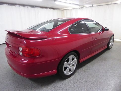 Used 2004 Pontiac GTO w/ Limited Edition Pulse Red RWD image 7