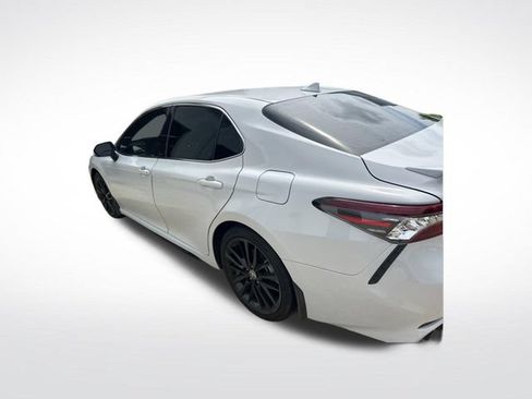 Used 2023 Toyota Camry XSE FWD image 18