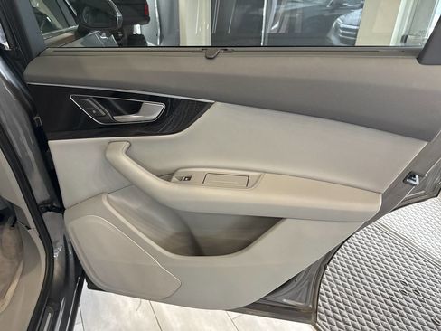 Used 2017 Audi Q7 3.0T Premium Plus image 38