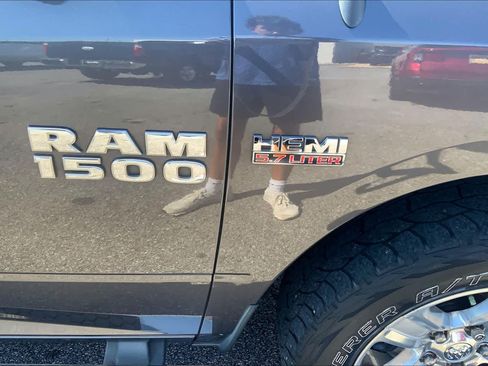 Used 2014 RAM 1500 Sport RWD image 30