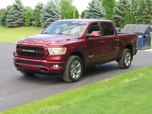 Used 2019 RAM 1500 Big Horn AWD/4WD image 3