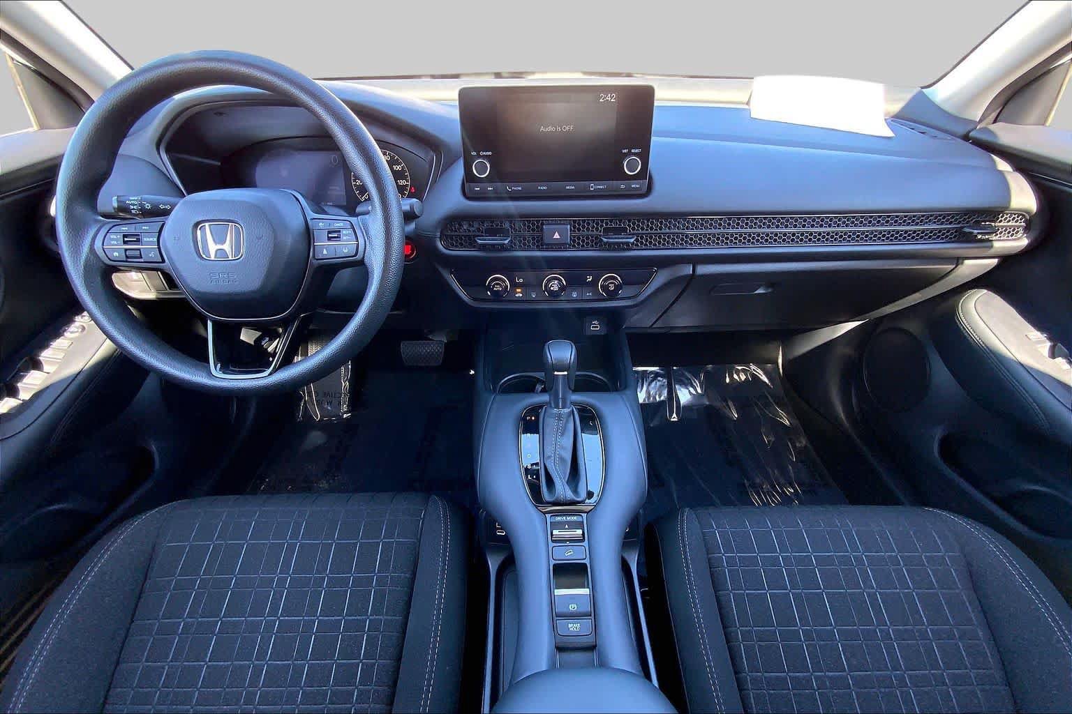 Used 2024 Honda HR-V LX image 15