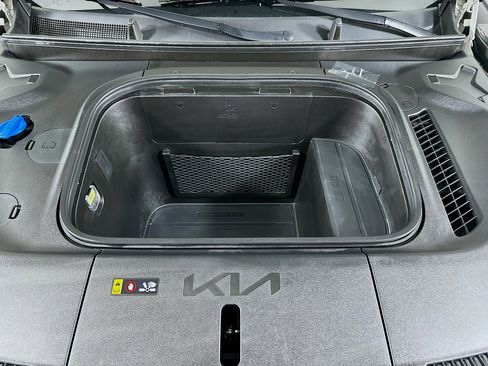Used 2024 Kia EV9 Light Long Range image 35