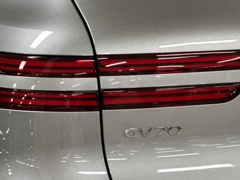 New 2026 Genesis GV70 2.5T Advanced AWD/4WD image 27