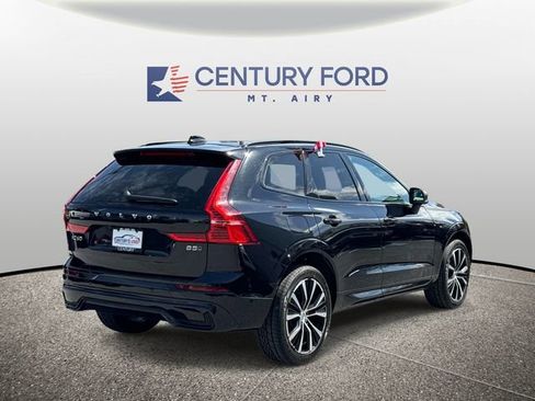 Used 2024 Volvo XC60 B5 Plus AWD/4WD image 2