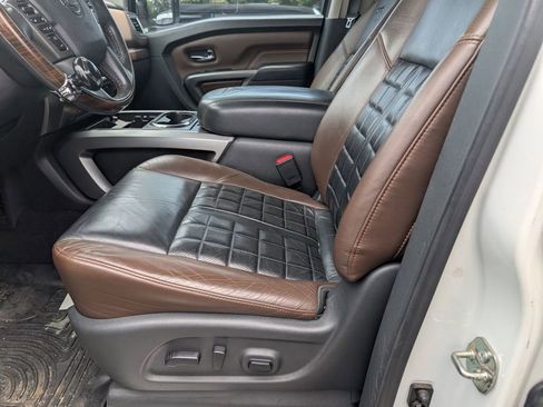 Used 2017 Nissan Titan Platinum Reserve RWD image 10