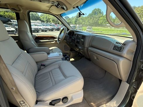 Used 2000 Ford Excursion Limited AWD/4WD image 7