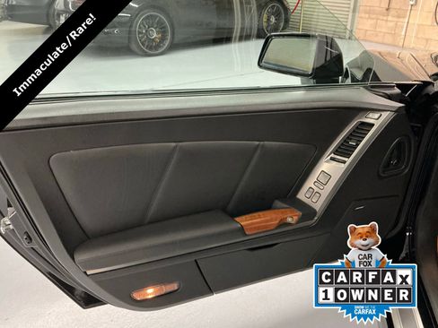 Used 2005 Cadillac XLR image 24