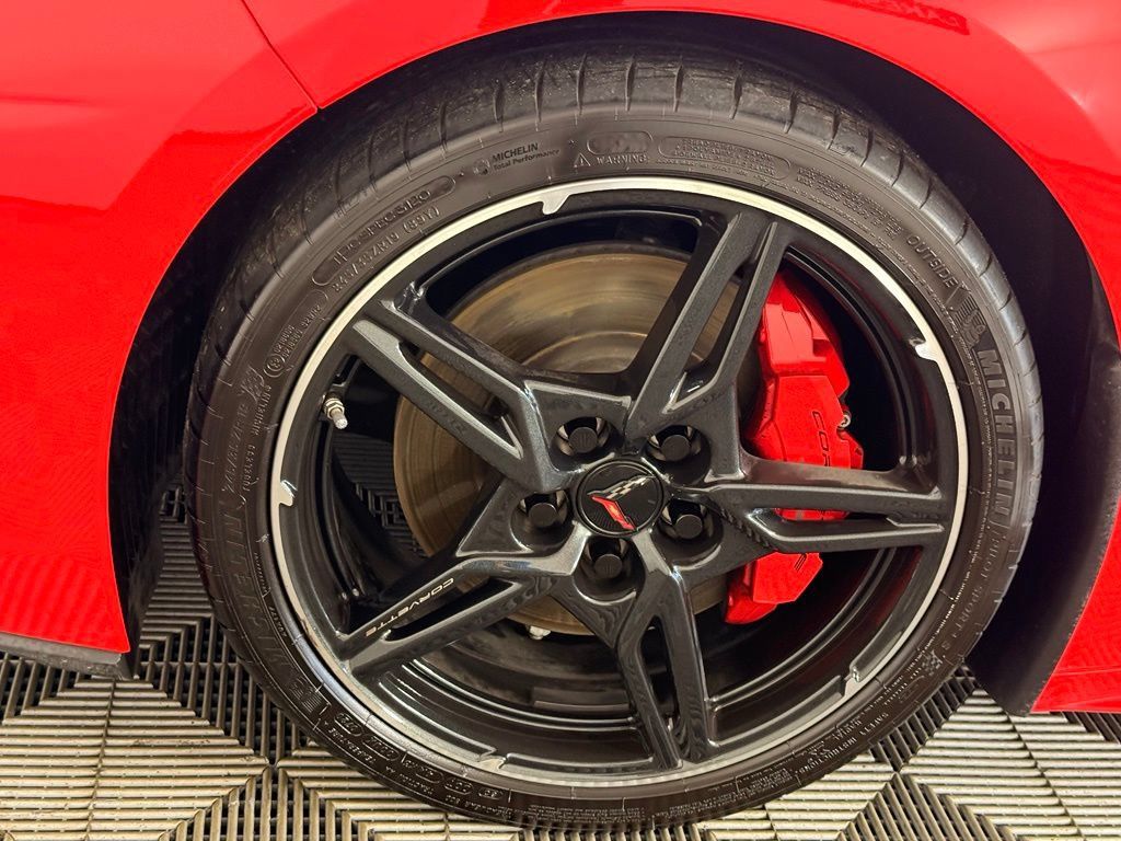 Used 2020 Chevrolet Corvette Stingray Preferred Cpe w/ 2LT Preferred Equipment Group RWD image 13