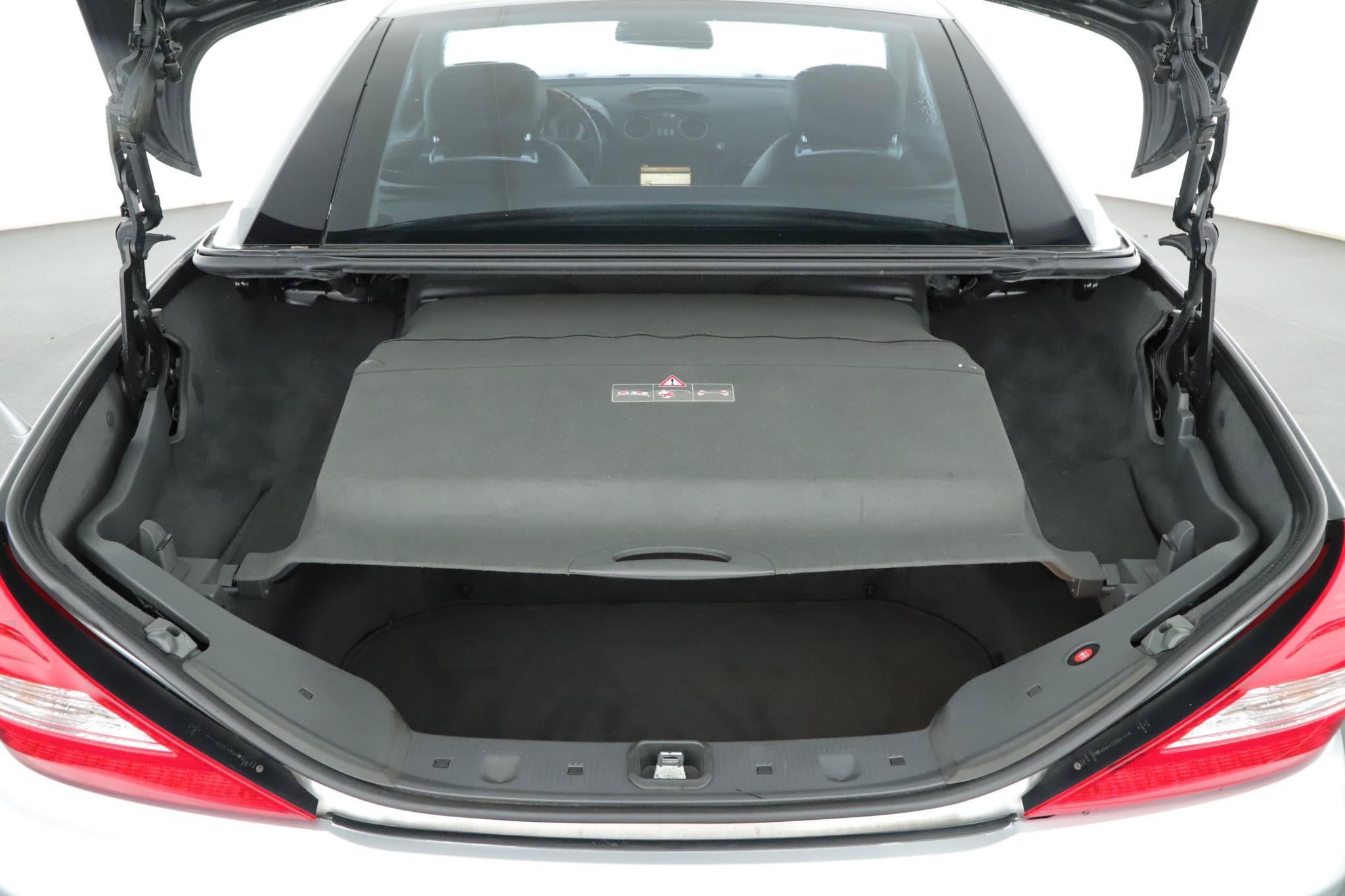 Used 2009 Mercedes-Benz SL 550 image 13