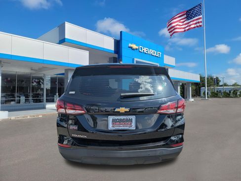 Used 2024 Chevrolet Equinox LS w/ Driver Confidence II Package FWD image 4