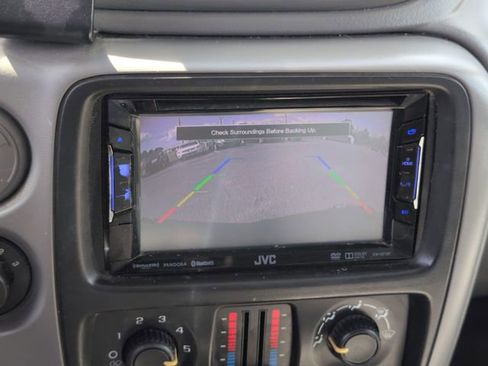 Used 2009 Chevrolet TrailBlazer LT image 20