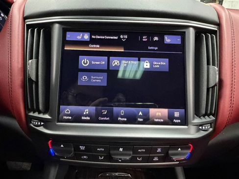 Used 2022 Maserati Levante GT AWD/4WD image 55