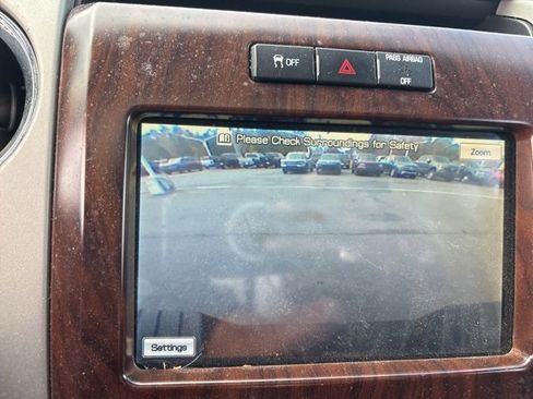 Used 2012 Ford F150 Lariat w/ Lariat Chrome Pkg image 33