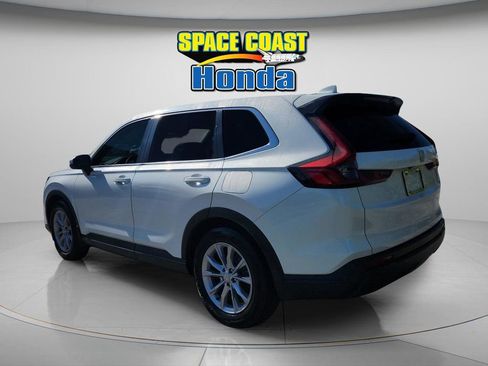 Used 2023 Honda CR-V EX image 8