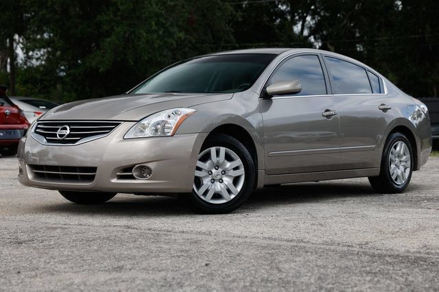 Used 2012 Nissan Altima 2.5 S FWD image 1