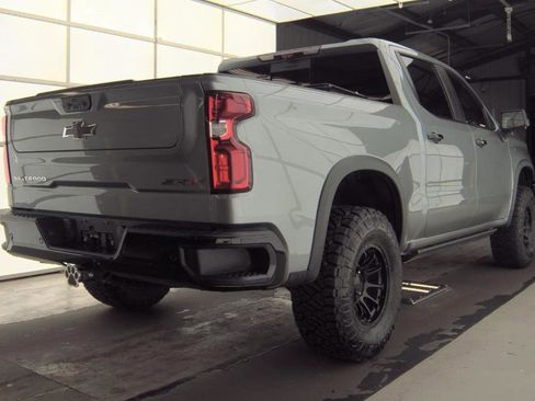 Used 2023 Chevrolet Silverado 1500 ZR2 w/ Technology Package image 5