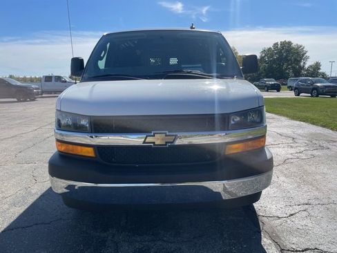 Used 2024 Chevrolet Express 2500 w/ Driver Convenience Package image 6