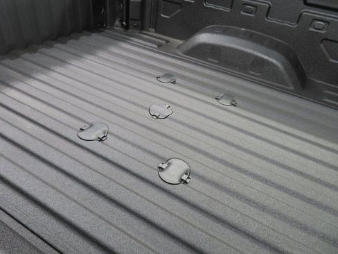 Used 2025 Chevrolet Silverado 2500 ZR2 w/ Technology Package image 49