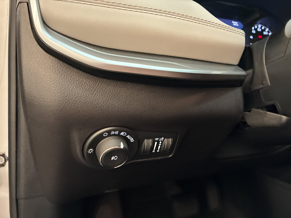 Used 2025 Jeep Compass Limited AWD/4WD image 26
