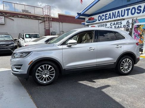 Used 2018 Lincoln MKC Reserve w/ Lincoln MKC Climate Package FWD image 11