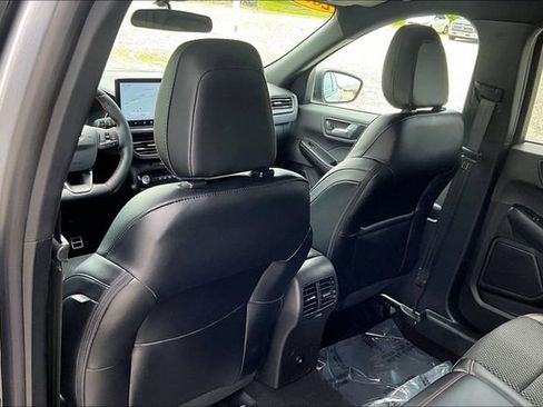 Used 2024 Ford Escape ST-Line w/ Tech Pack #1 AWD/4WD image 36