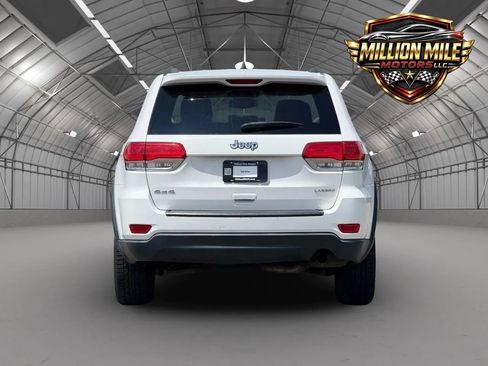 Used 2014 Jeep Grand Cherokee Laredo w/ 18" Wheel & 8.4" Radio Group AWD/4WD image 4